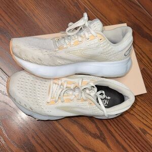 Brooks Women's Glycerin 20 Neutral Running Shoe; US 10